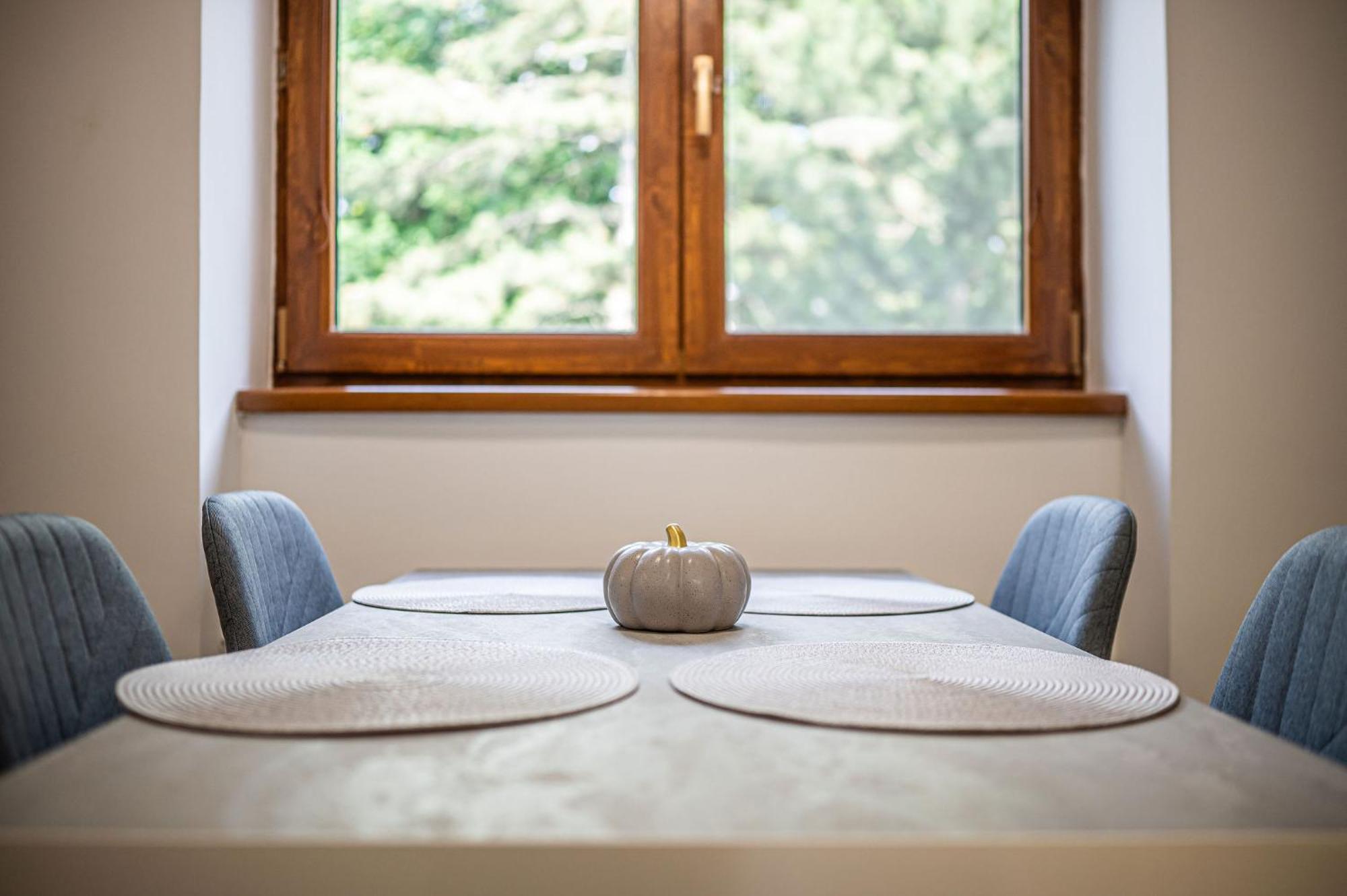 Nitra Castle Suite - Modern Elegance & Serenity المظهر الخارجي الصورة